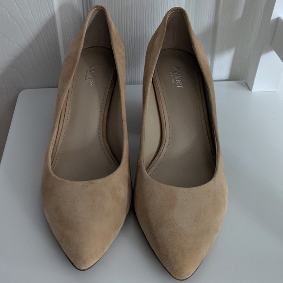 Botkier Stella Suede Pumps in Sand - Block Heel Pointed Toe Nude Heels - Picture 2 of 12